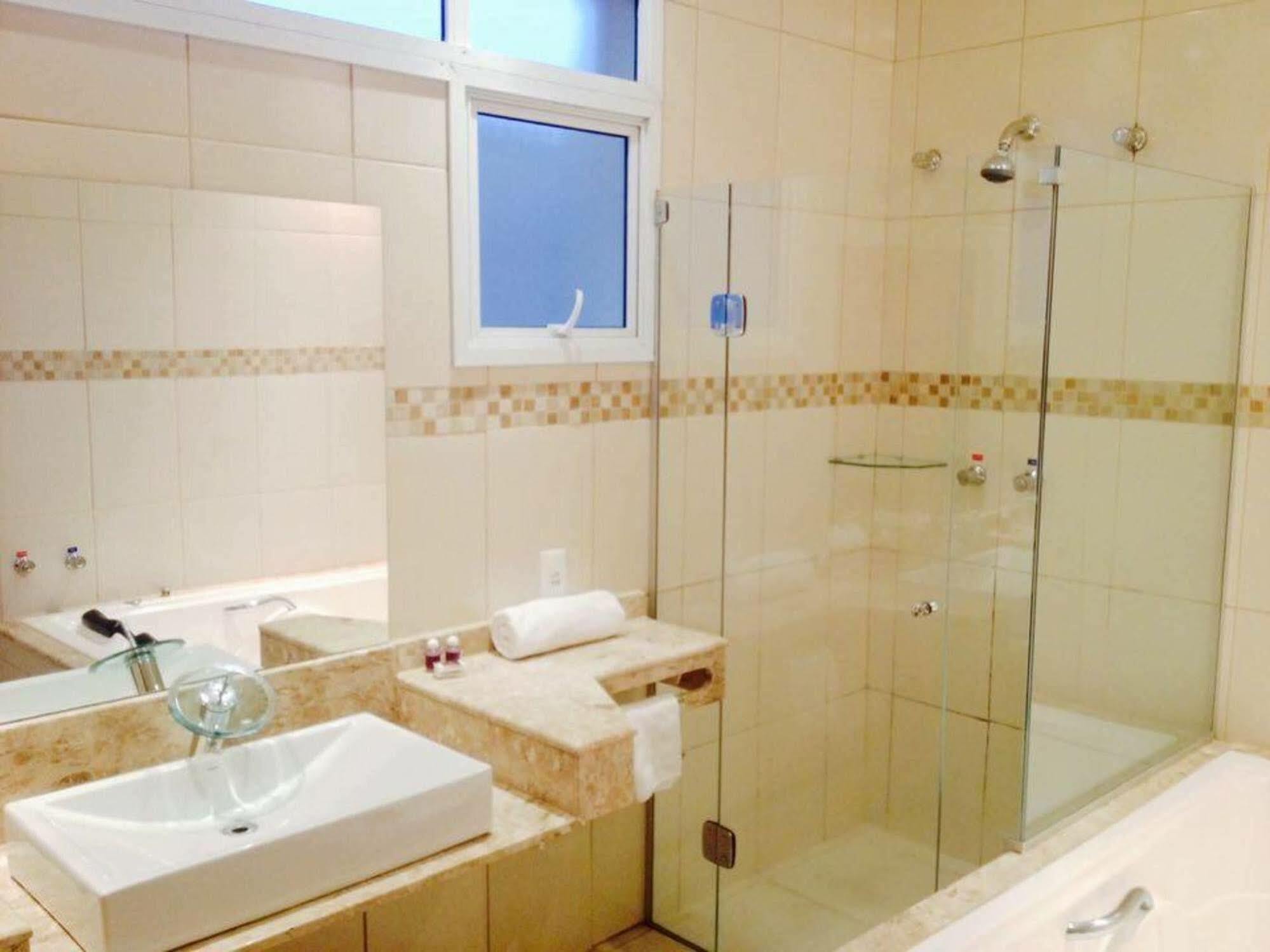 Habitat Hotel ปิราสซูนุงกา ภายนอก รูปภาพ